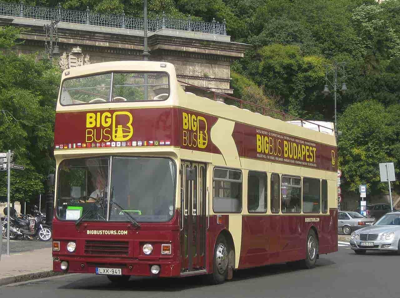 Big bus tours en autobús en Budapest.